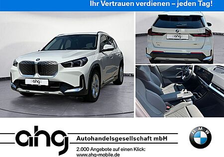 BMW iX1 xDrive30 AHK xLine Premiumpaket