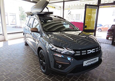 Dacia Jogger Extreme+ mit Zelt, Sleep Pack, Dachkoffer