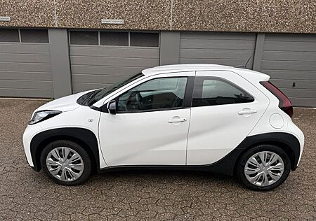 Toyota Aygo (X) Aygo (X) 1.0-l-VVT-i Business Edition Busine...