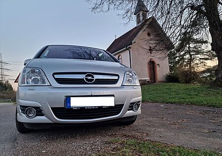 Opel Meriva Cosmo 1.8 Easytronic Cosmo