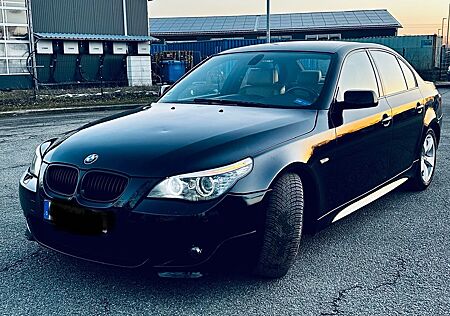 BMW 540i M-PAKET CARBONSCHWARZ LCI