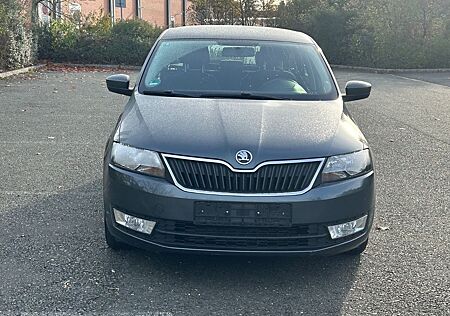 Skoda Rapid 1.6 TDI/Automatik/Navi/Klimauto