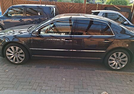 VW Phaeton Volkswagen 3.0 V6 TDI 4MOTION Tiptronic 5-Sitzer -