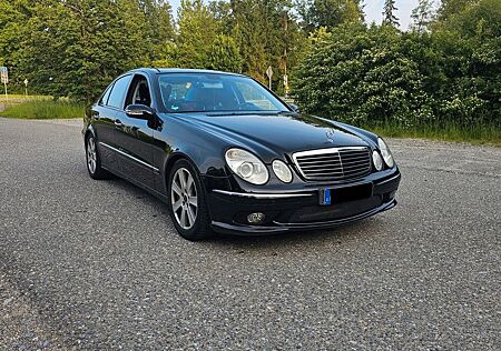 Mercedes-Benz E 350 AVANTGARDE Amg Paket