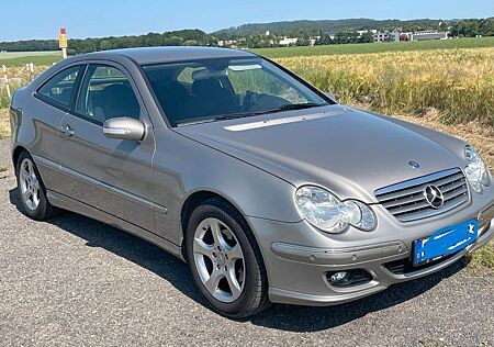 Mercedes-Benz C 180 gebraucht kaufen Mercedes-Benz C 180 KOMPRESSOR Sportcoupé -
