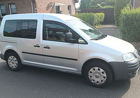 VW Caddy Volkswagen mit Austauschmotor, Autogas, Minicamper