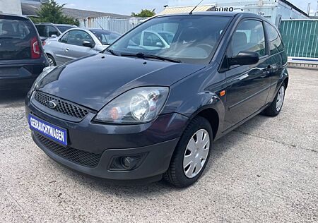Ford Fiesta Ambiente KLIMA KÜHLT SEHR GUT !!!