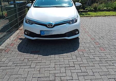 Toyota Auris Touring Sports Touring Sports 1,6-l-D-...