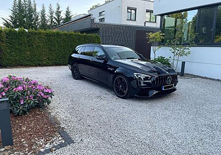 Mercedes-Benz E 63 AMG E 63 S AMG 4MATIC/Perf.Sitze/AHK/AMG Winterräder