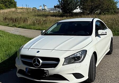Mercedes-Benz CLA 180 - TÜV+Service NEU!+Winterreifen Alu