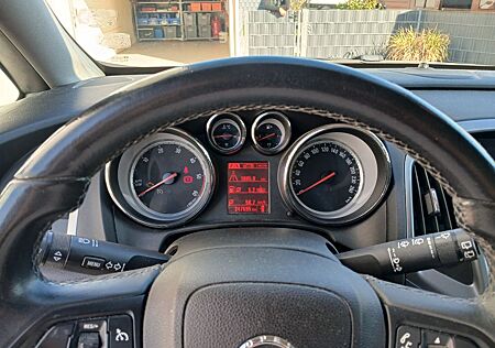Opel Astra Sports Tourer 1.7 CDTI eco flex mit AHK