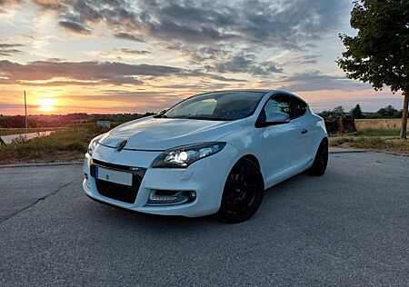 Renault Megane Coupe 2.0 GT TCe 190 Xenon Navi SHZ LM
