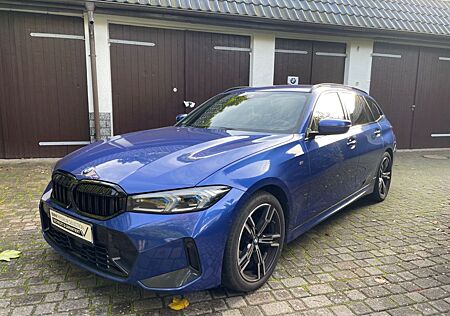 BMW 320 d xDrive M Sport HuD Leder ACC Laser NEU !