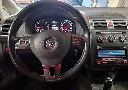 VW Touran Volkswagen 1.6 TDI MATCH MATCH
