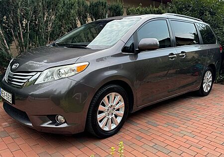 Toyota Sienna Limited