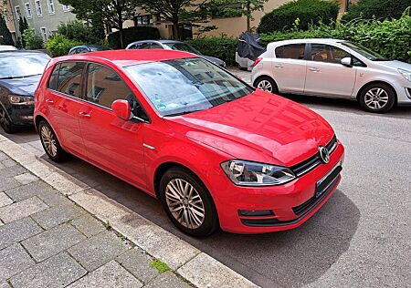 VW Golf Volkswagen 1.6 TDI BlueMotion Technology