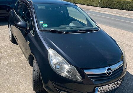 Opel Corsa D 1.4 Selection // HU Neu!