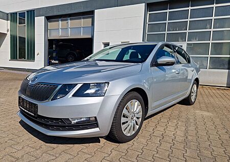 Skoda Octavia Lim. 2,0TDI Drive/1.Hd/Navi/SHZ/Klima/..