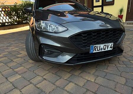 Ford Focus 1,0 EcoBoost 92kW ST-Line Turnier ST-Line