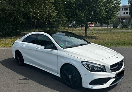 Mercedes-Benz CLA 200 AMG Line Pano Soundsystem