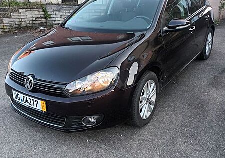 VW Golf Volkswagen 1.2 TSI 63 kW Style , keine rost,