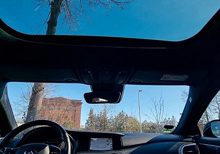 Infiniti QX30 2.2d AWD Premium Tech| 1. Hand| Top-Zustand