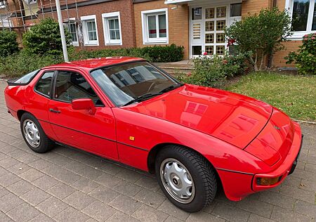 Porsche 924 S