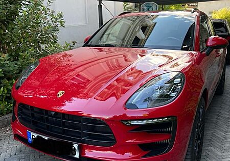 Porsche Macan GTS / Approved/ Carbon/ Bose