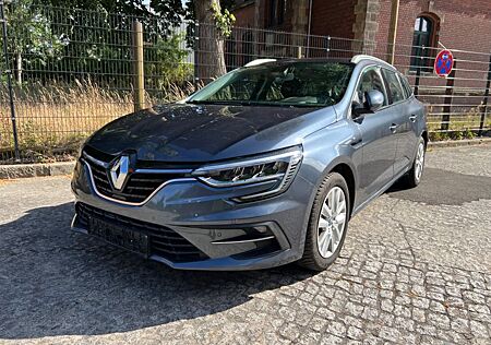 Renault Megane IV E-TECH Plug-In 160 Zen Grandtour