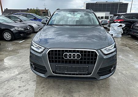 Audi Q3 2.0 TDI,Scheckheftgepflegt ,ALUS,PDC,AHK