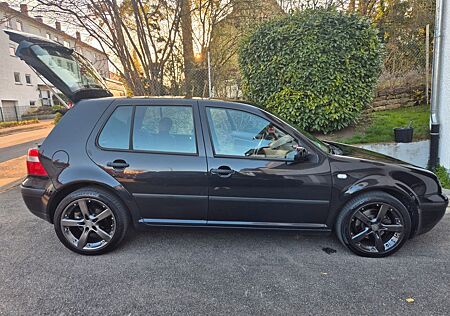 VW Golf Volkswagen 1.6 FSI Champ Champ
