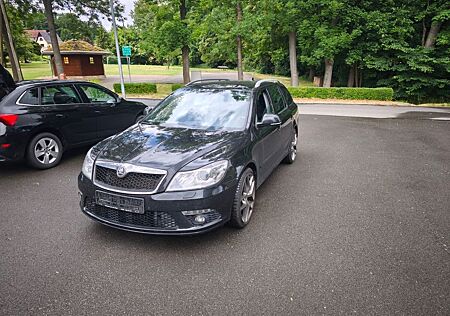 Skoda Octavia 2.0 TDI DSG RS Combi RS