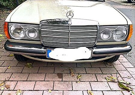 Mercedes-Benz 200 W 123