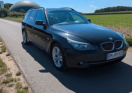 BMW 523i A touring -