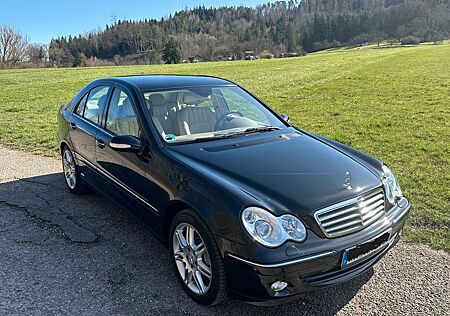 Mercedes-Benz C 350 4MATIC ELEGANCE Elegance