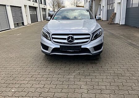 Mercedes-Benz GLA 180 GLA Street Style