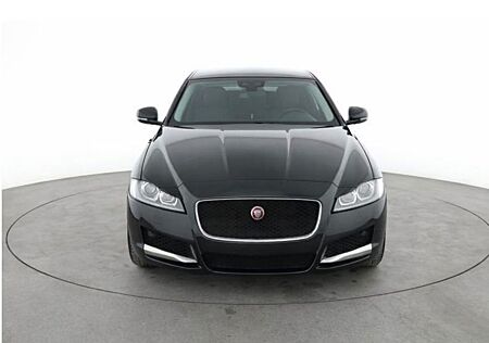 Jaguar XF 30d 300PS Portfolio Automatik Portfolio