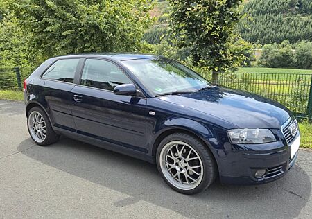 Audi A3 1.6 Ambiente - Klima Sitzheizung TÜV 05/2026