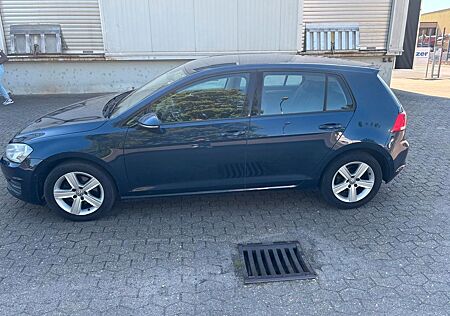 VW Golf Volkswagen VII Lim. Comfortline BMT