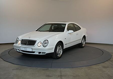 Mercedes-Benz CLK 200 Elegance Schiebedach Automatik