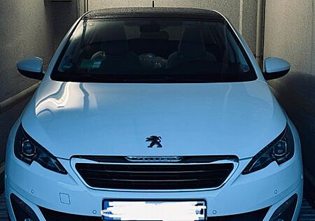 Peugeot 308 Allure PureTech 130 Panorama Keyless