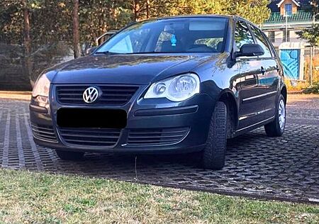 VW Polo Volkswagen 1.2 - mit Winter und Sommerreifen