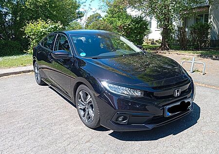 Honda Civic 1.5 VTEC TURBO Elegance AT
