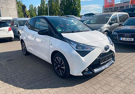 Toyota Aygo (X) -final*Kamera*PDC*R15*