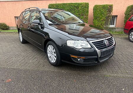 VW Passat Variant Volkswagen +NAVI+KLIMA+TÜV NEU+KEIN ROST+