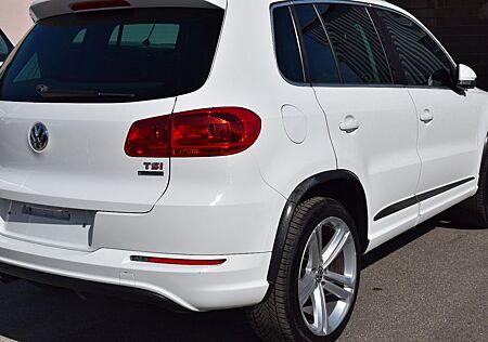 VW Tiguan Volkswagen 1.4 TSI 4MOTION R-Line Sport & Style