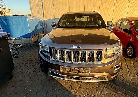 Jeep Grand Cherokee 3.0 CRD Overland AHK Panorama 8Fach bereift