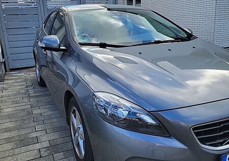 Volvo V40 T2 Geartronic LINJE YOU! LINJE YOU!