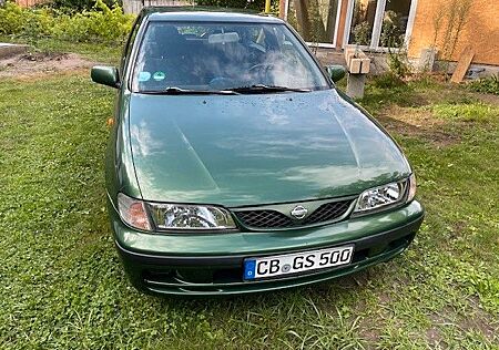 Nissan Almera 1.4 Salsa Salsa