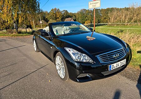 Infiniti G37 Cabrio Scheckheft 42tkm Reifen neu Topzustan